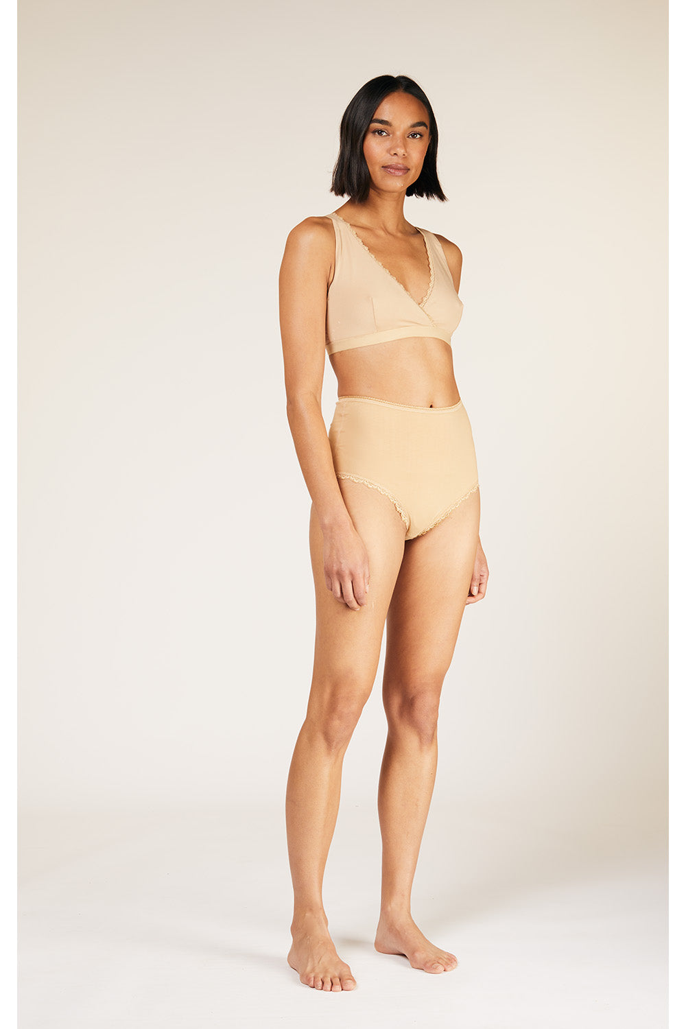 Korkeavyötäröiset alushousut M, XL Beige
