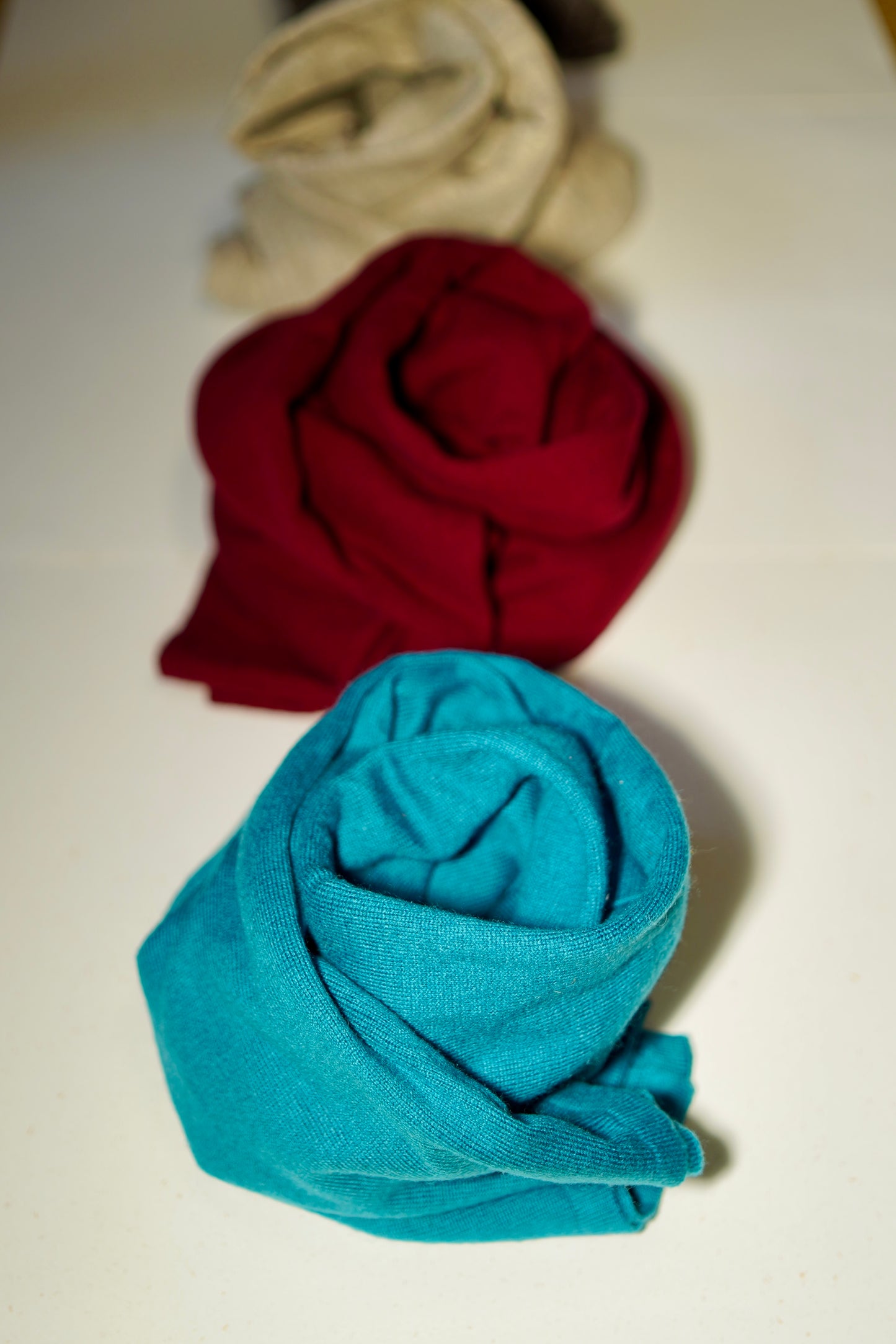 Villaneuloshuivi - tumman- tai vaaleanruskea