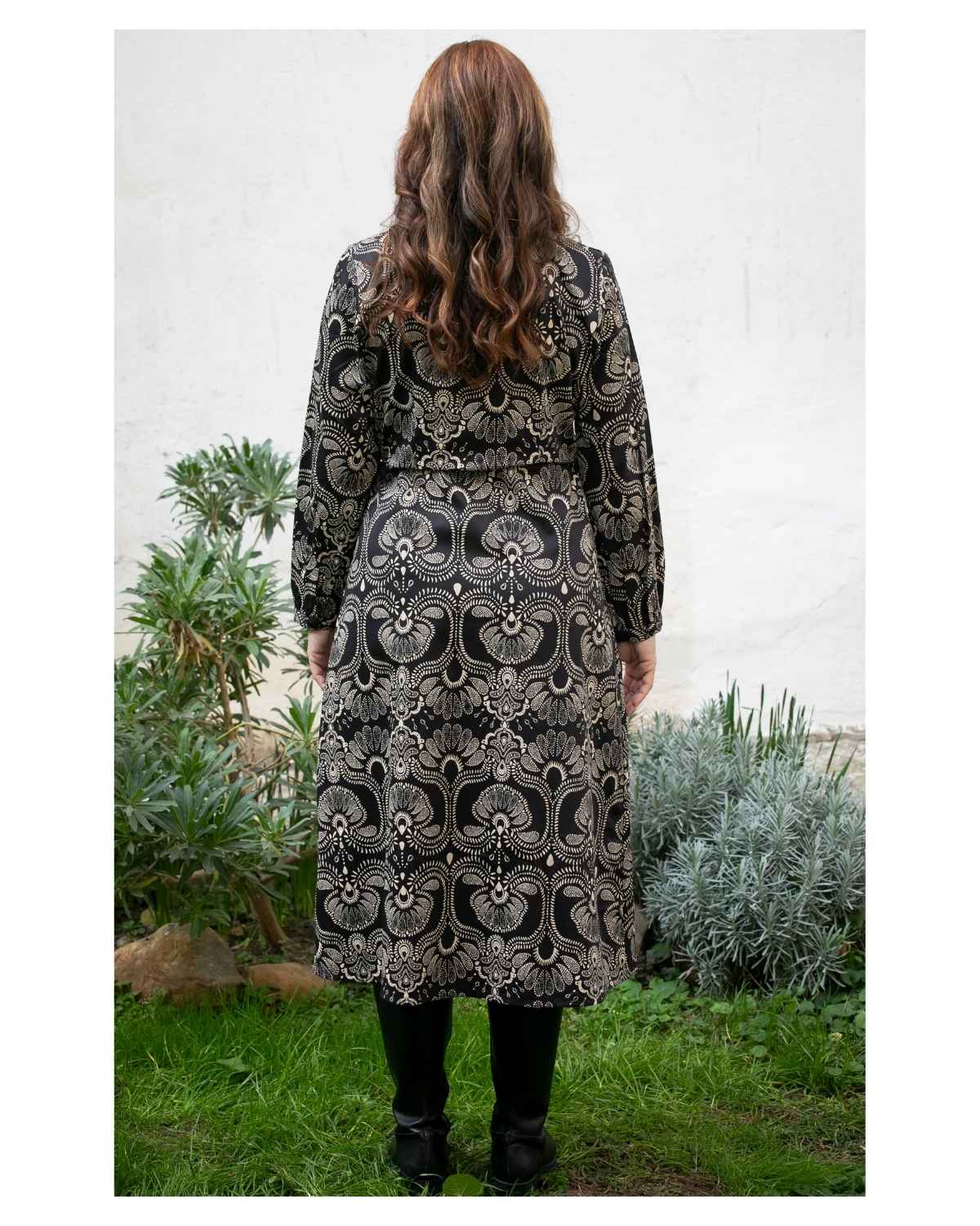 Preeti kietaisumekko, musta