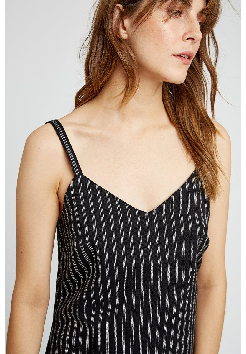 Rosalind Mekko / XS